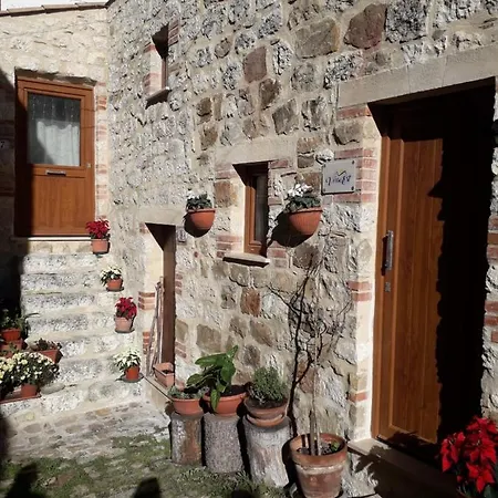 Konukevi Verso Est 3*