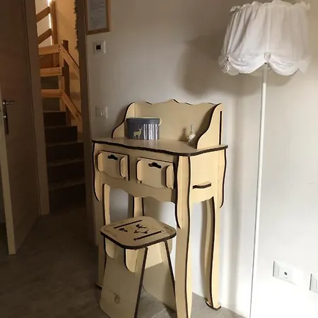 Konukevi Verso Est Petralia Soprana