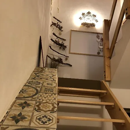 Verso Est Konukevi 3*