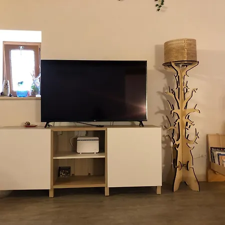 Verso Est Konukevi Petralia Soprana